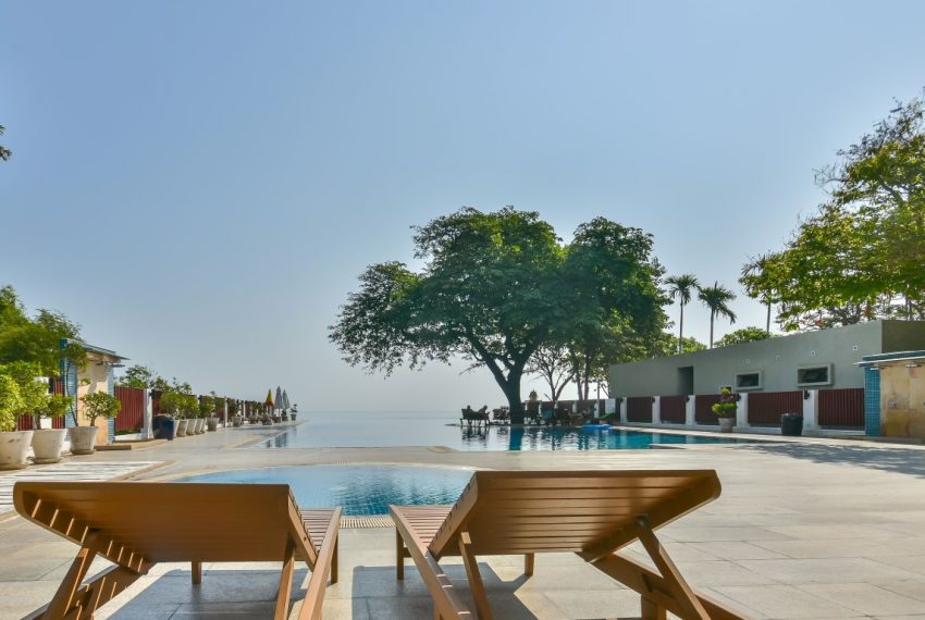 Beachfront Pool 2