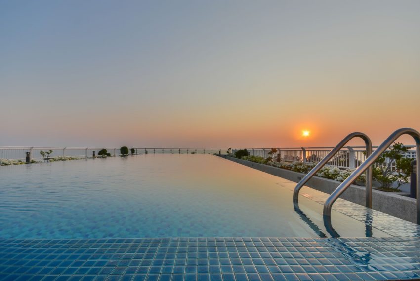 Rooftop Pool