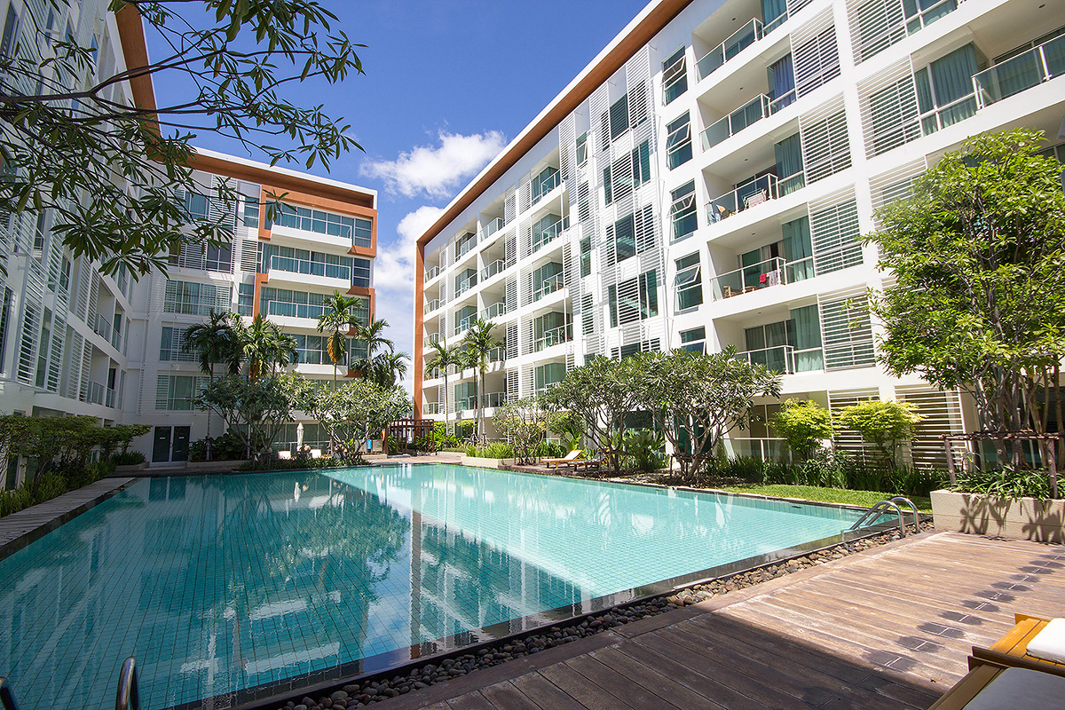 Beautiful Unit at The Breeze for Rent