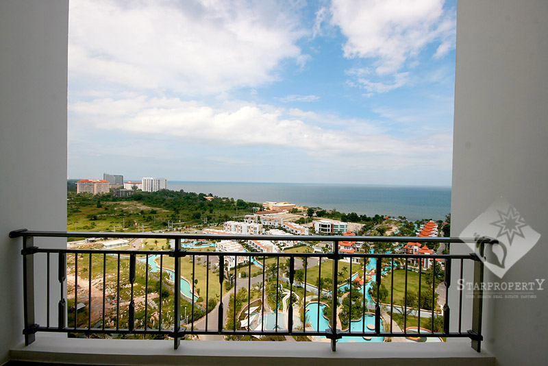Beautiful Condominium with Sea View for Rent