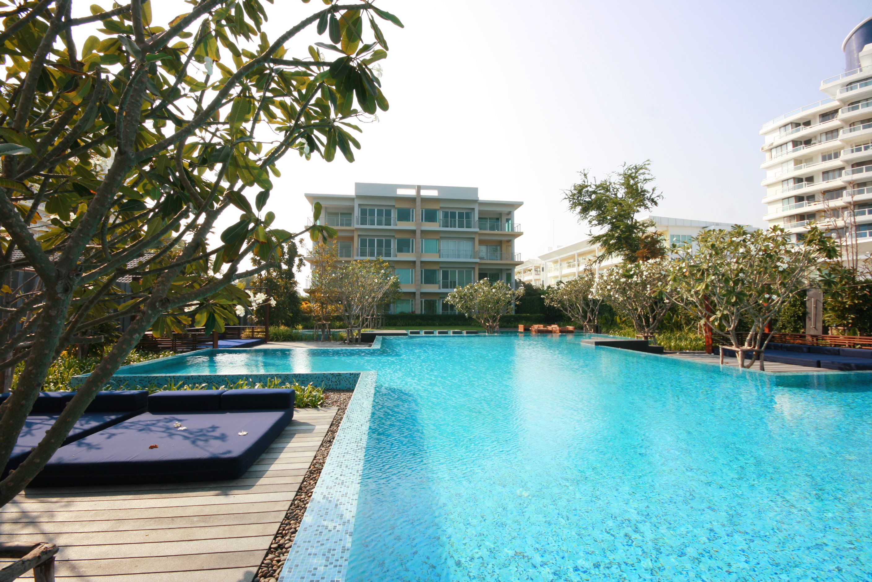 Beautiful Unit with Private Jacuzzi for Rent