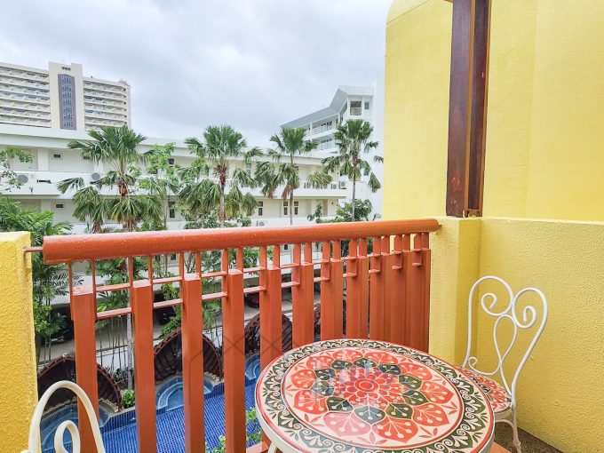 1 Bedroom unit, 52 sq.m. Pool View at Mykonos Huahin for sale, price 4.2 Million Baht