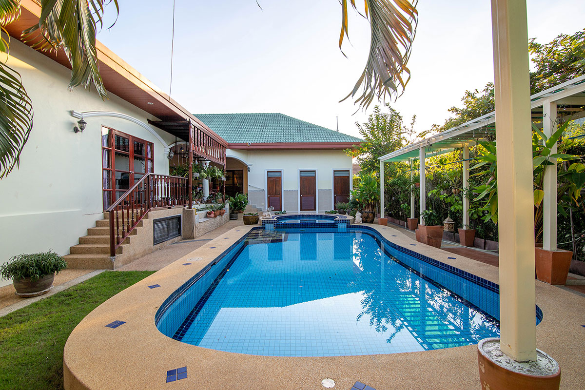 Exclusive Pool Villa For Sale at Stuart Park Village Hua Hin Soi 126
