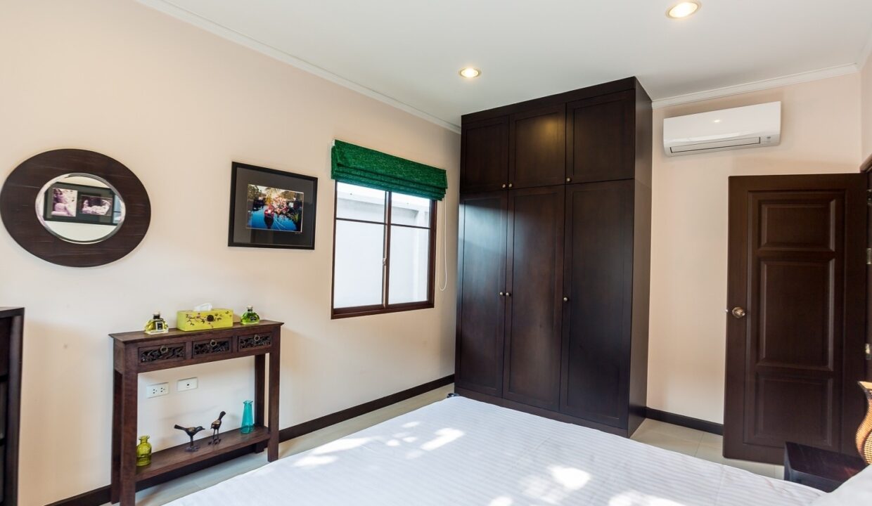 LINE_ALBUM_90365 Bussaba_๒๒๐๔๒๓_13